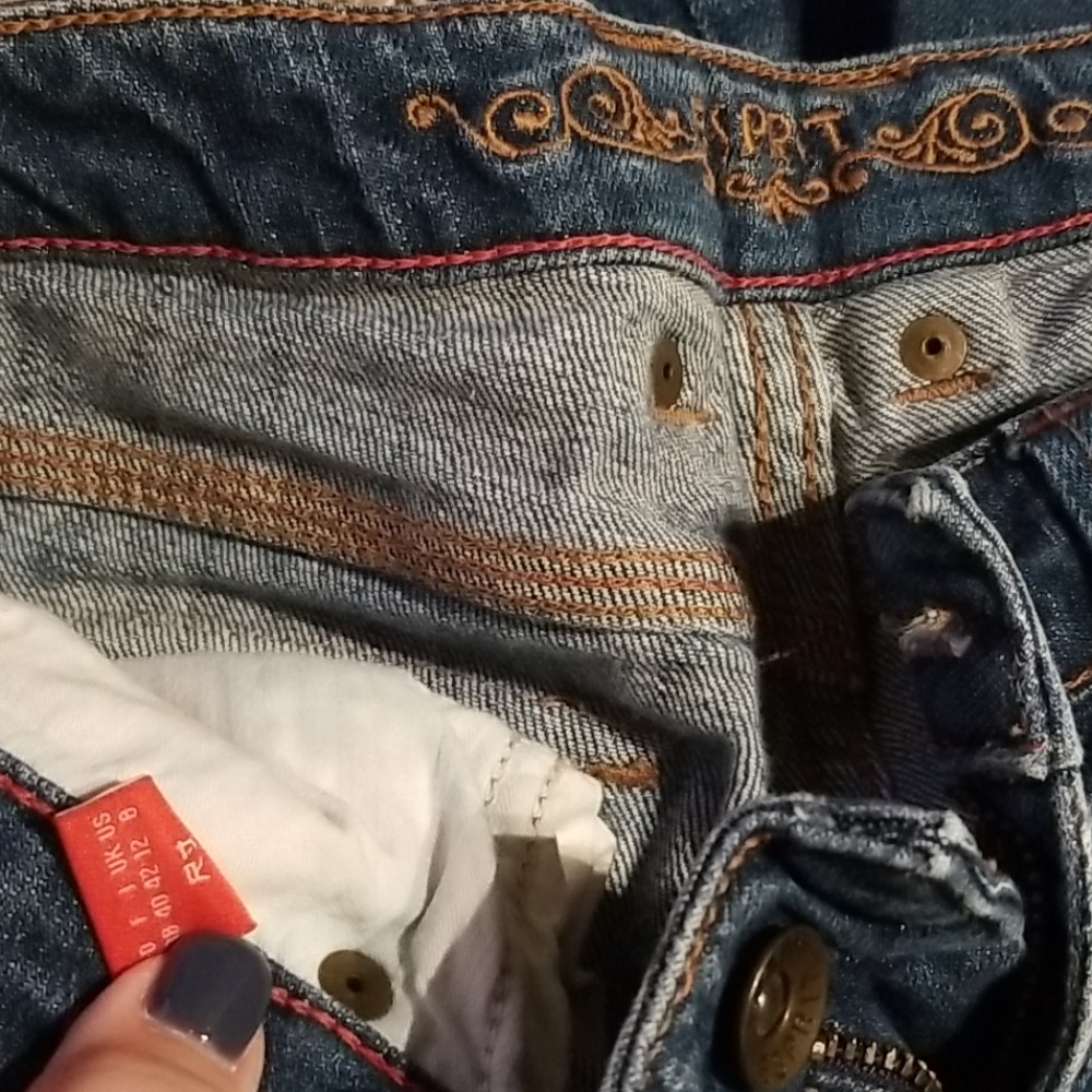 Jeans - Picture 3 of 3
